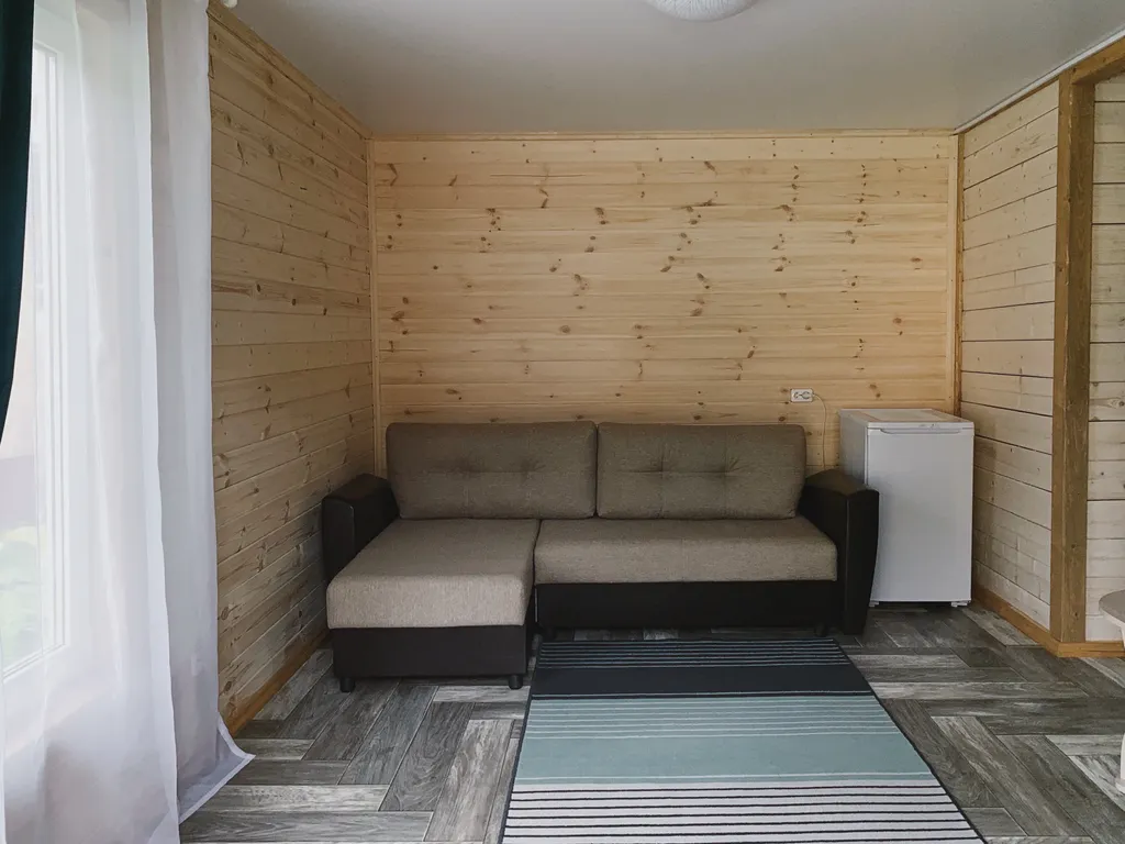 Уютный домик с двуспальной кроватью