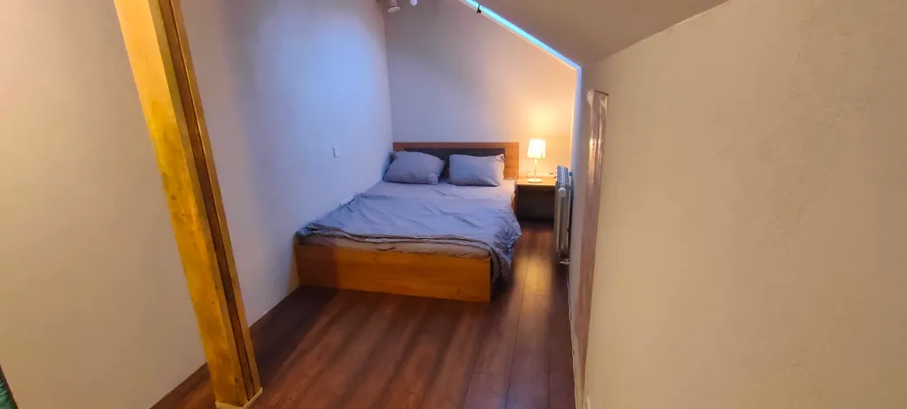 Дом для уединения в лесу и шумных вечеринок