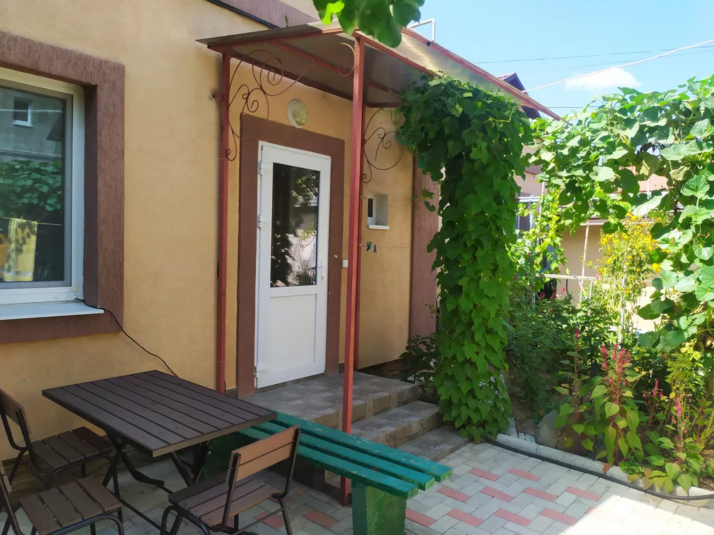 Коттедж 2-комнатный Дом — Евпатория