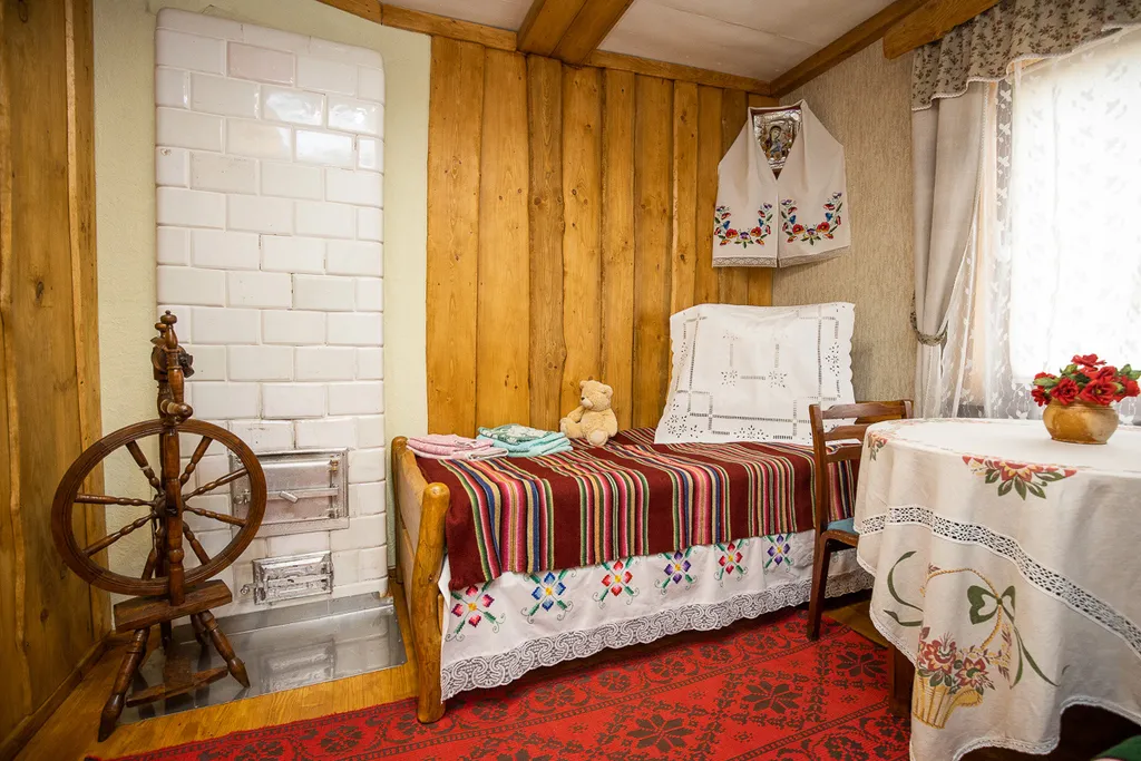 Агроусадьба в хуторской тиши с камином, сеновалом и сном на пчелах