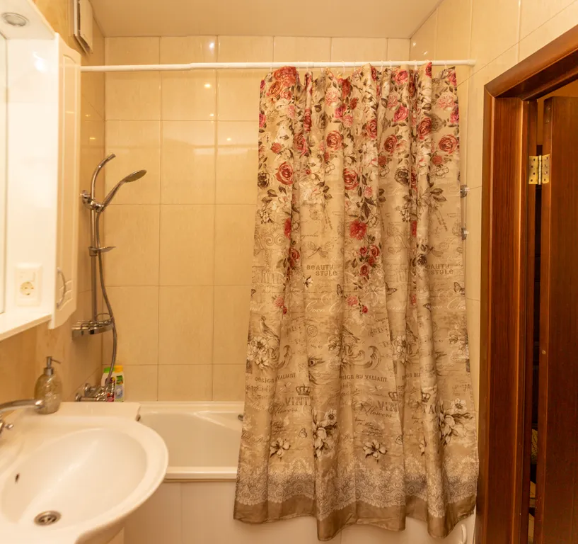 Квартира Зеркальная