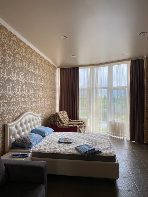 Апартамент с видом на горы