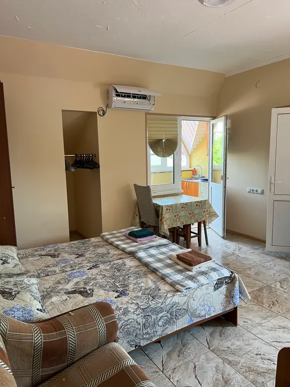 Апартаменты с видом на море и горы
(Трёхместн)