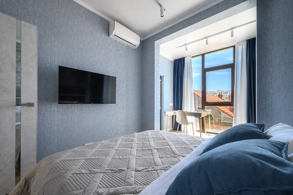 Двухкомнатные апартаменты с панорамным видом в центре