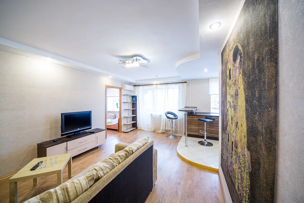 Двухкомнатная квартира в центре у фонтанов