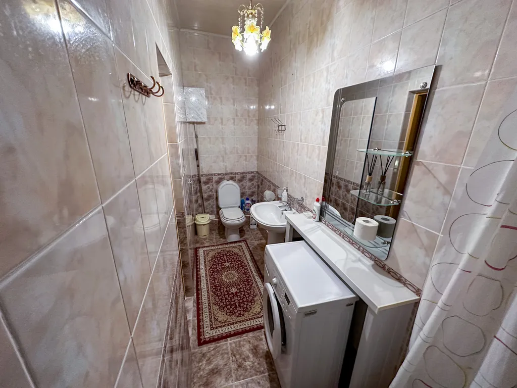 Дом в центре парка