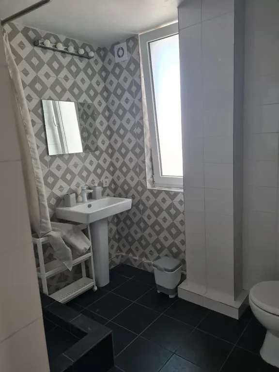 Прекрасная чистая комната в тихом и спокойном месте