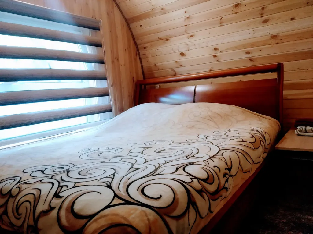 Уютный бочкин дом