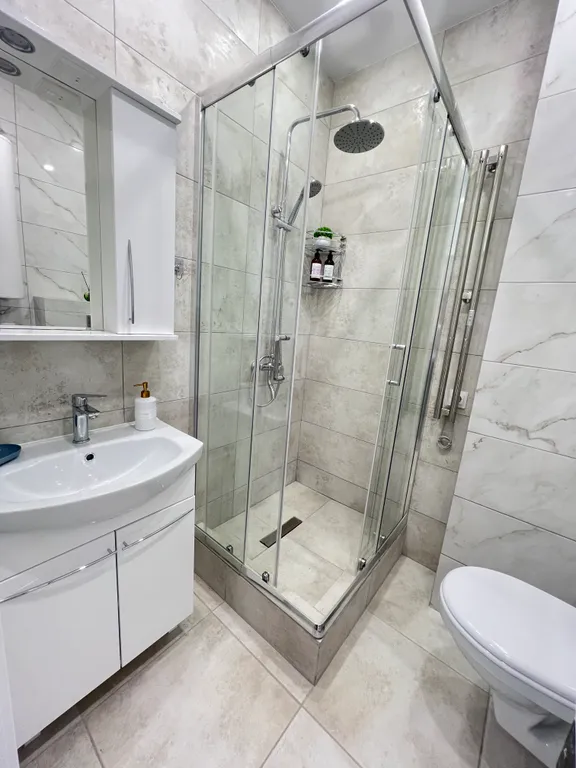 Уютная студия с бассейном