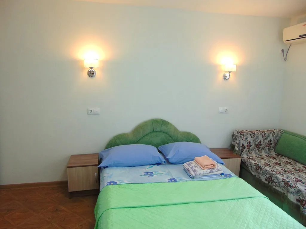 Апартамент Мята – уютное жилье в виноградном украшении на 2 этаже