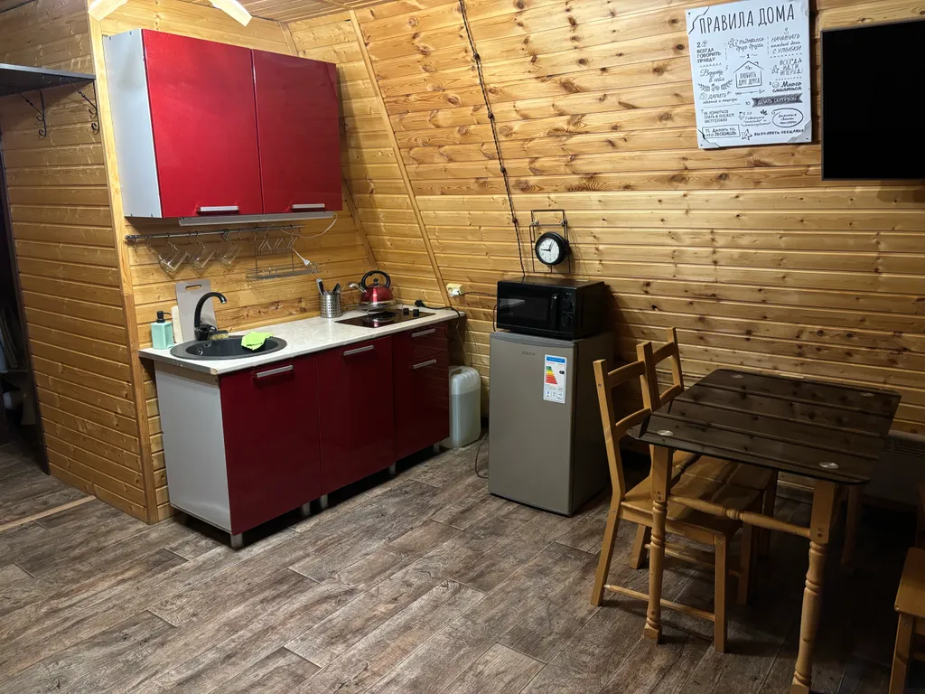 Коттедж Уютный треугольный домик в центре гор — Архыз