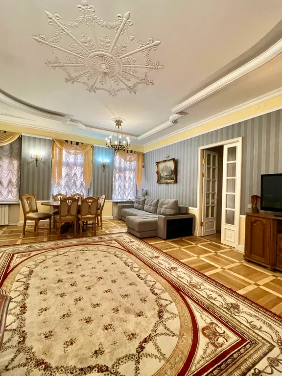 Квартира Просторная квартира возле Эрмитажа — Санкт-Петербург