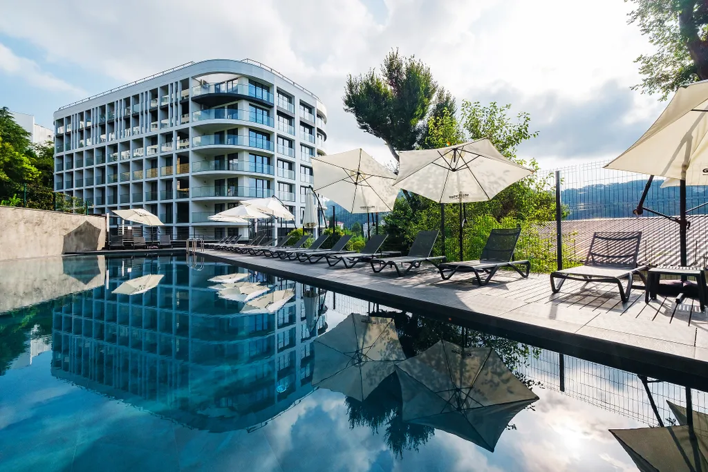 Апарты в 10 минутах от моря с бассейном