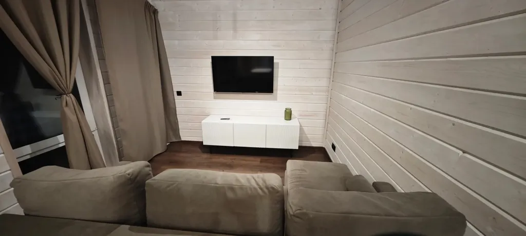 Коттедж Коттедж Уютный барнхаус на берегу реки Искона в окружении соснового леса — Можайск