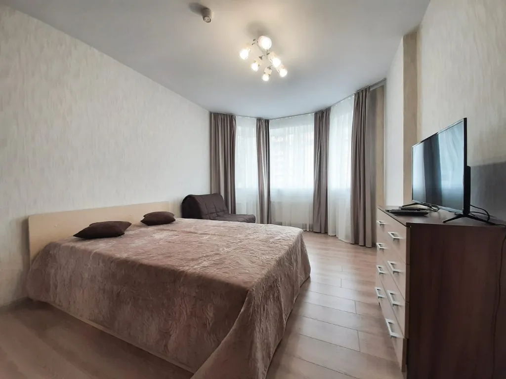 Квартира у метро Парнас — аренда посуточно в Парголово