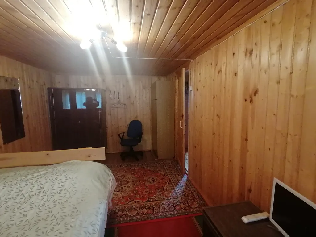 Дом на берегу озера Селигер