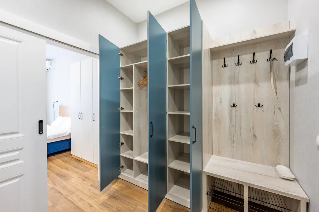 Квартира Квартира Просторная студия с кроватью и диваном — Новосибирск