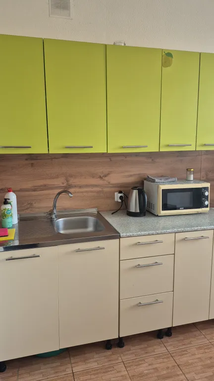 Двухкомнатная  квартира рядом  с тц Ультра — аренда посуточно в Уфа