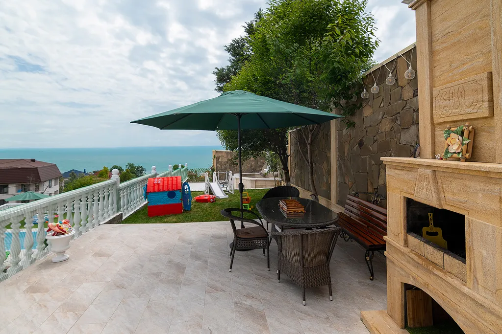 Уютный коттедж с видом на море