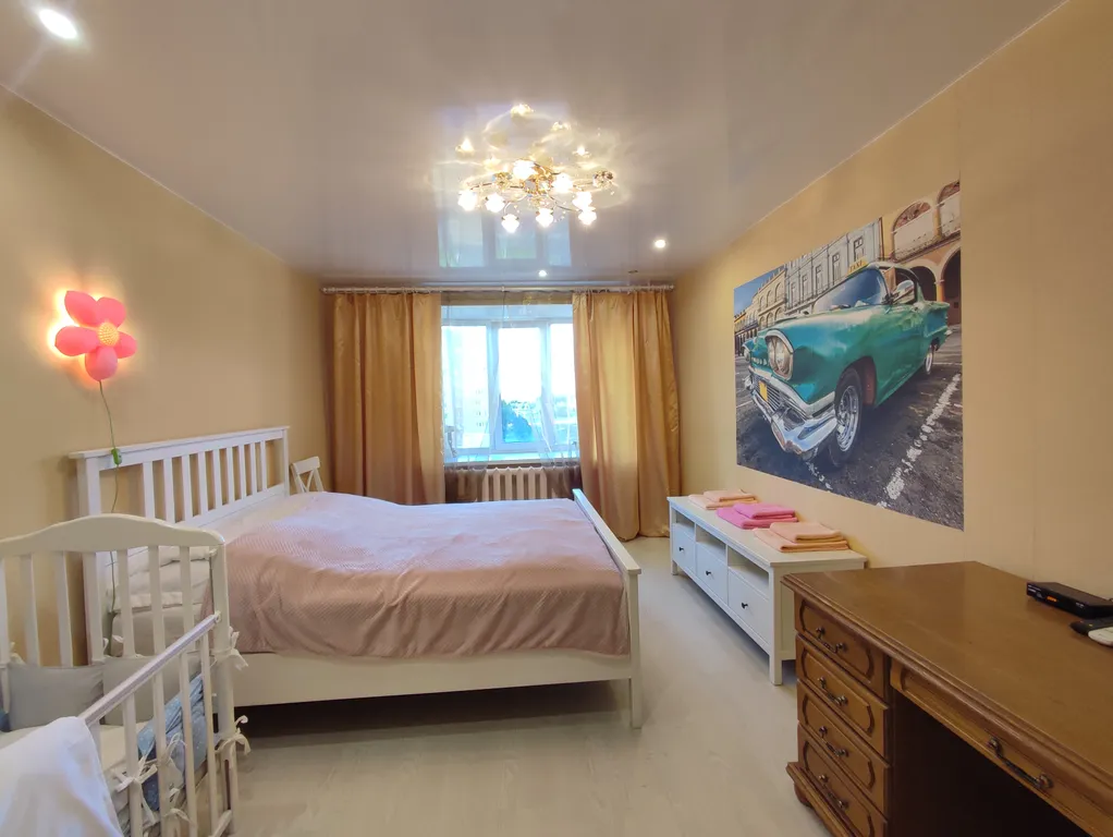 Просторная двушка с полукруглой комнатой