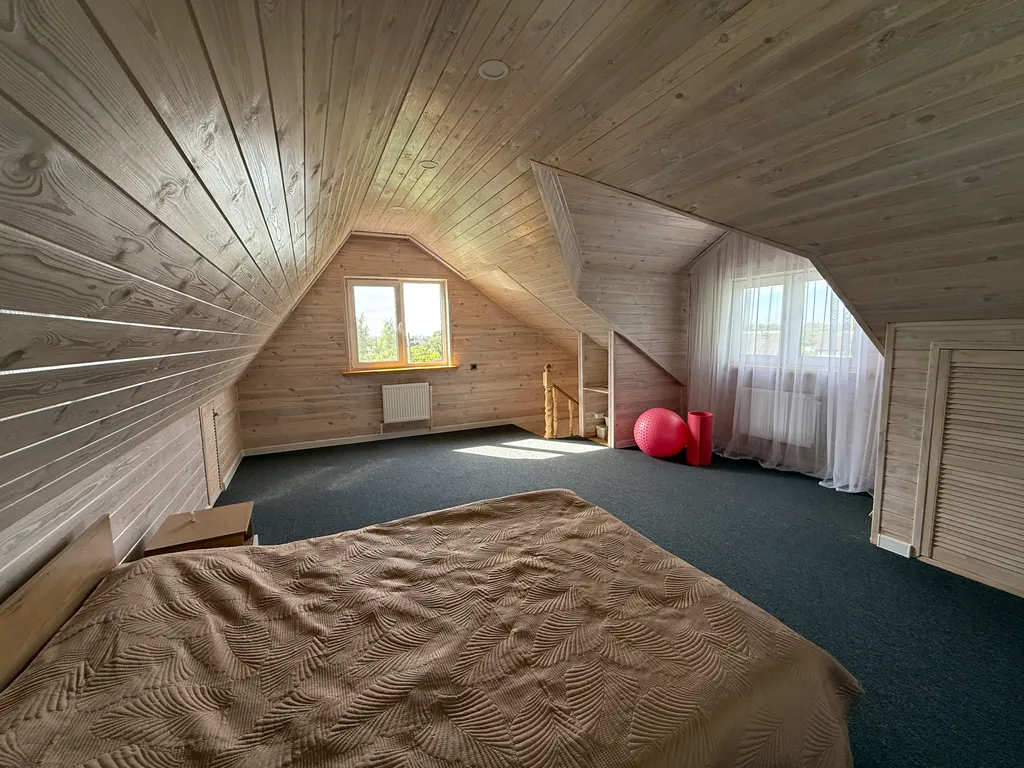 Уютная дача у леса