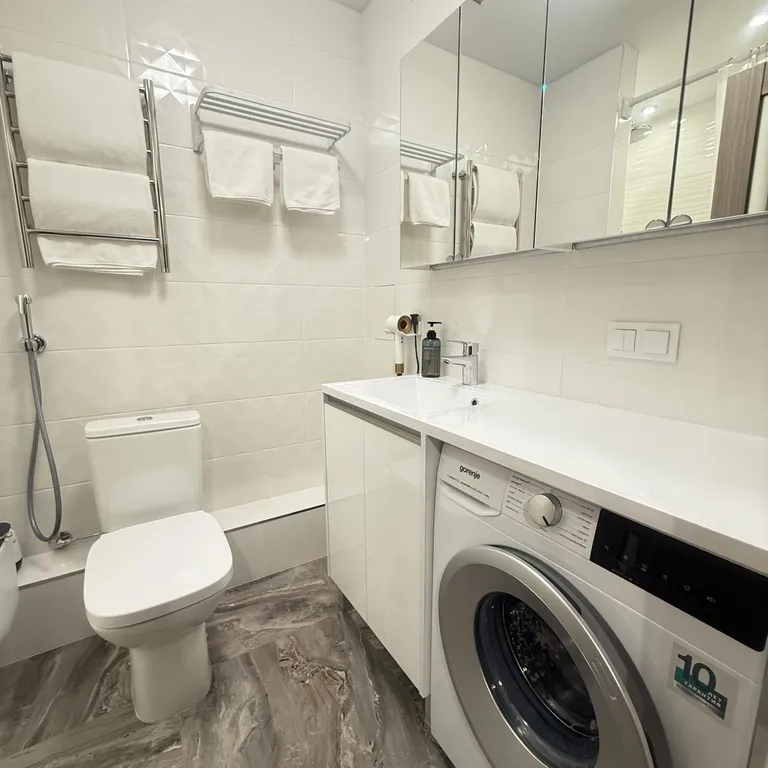 Новая квартира, со стильным интерьером, рядом с канатной дорогой