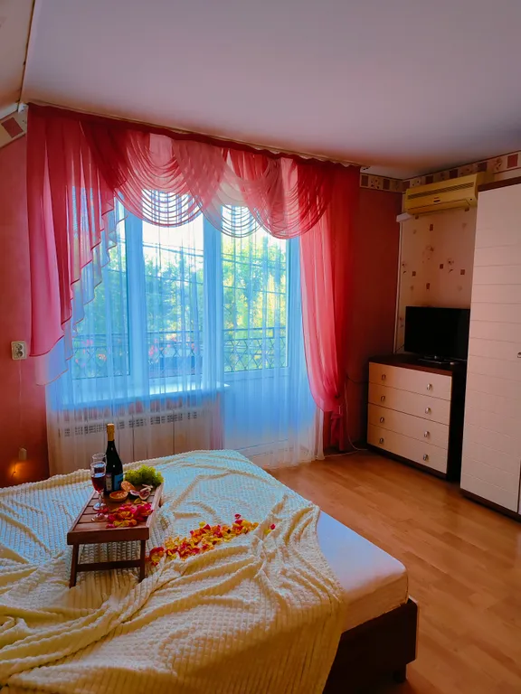 Четырехкомнатные десятиместные апартаменты с мини-кухней