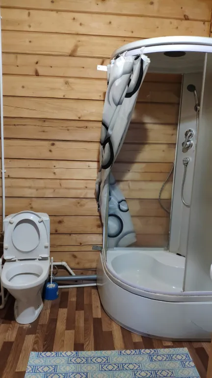 Дом №2 с видом на озеро Неро