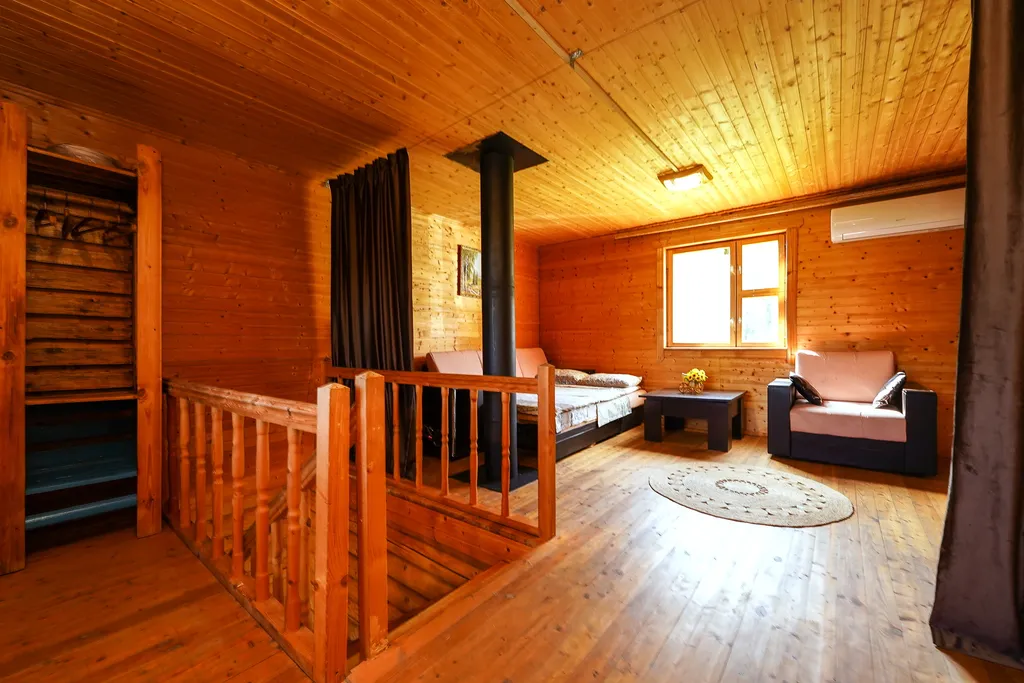 Эко-дом из Сруба с бассейном