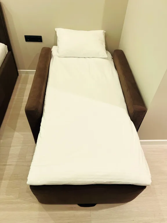 Апартаменты с балконом и видом на сосновый парк рядом с морем