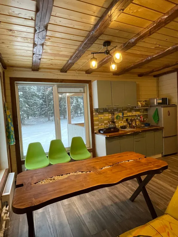 Коттедж в 100 метрах от озера