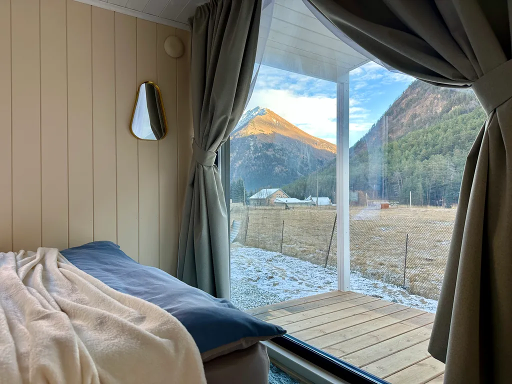 Домик на Эльбрусе