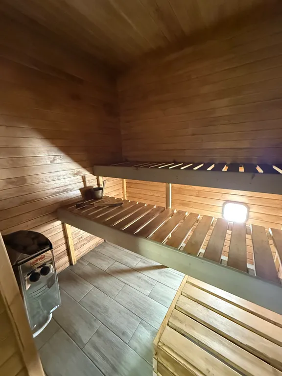 Дом у реки с сауной