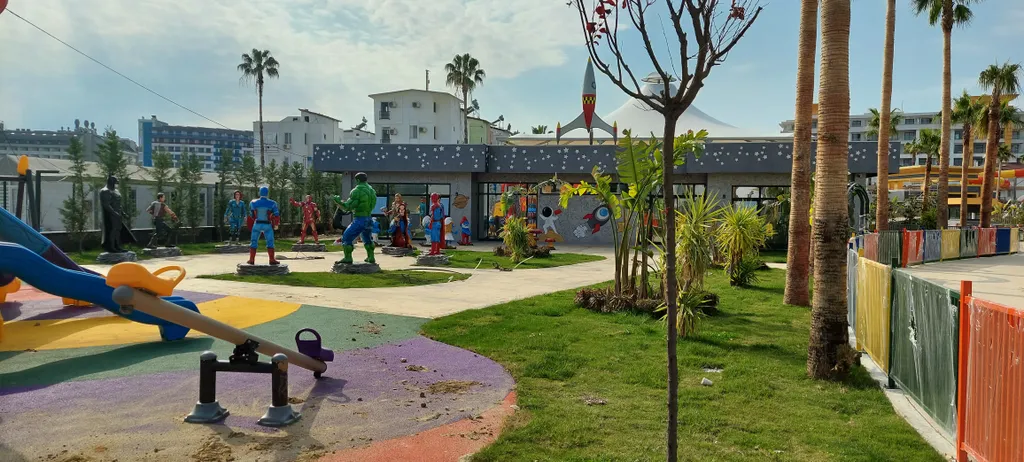 Квартира 2+1 duрlех в Azura World c видом на бассейн и аквапарком