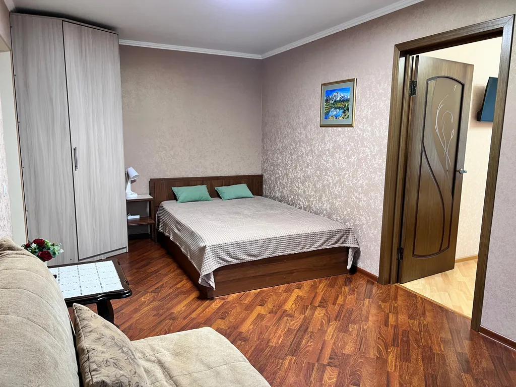 Чистая и уютная квартира в районе Верхнего парка рядом с санаторием Москва