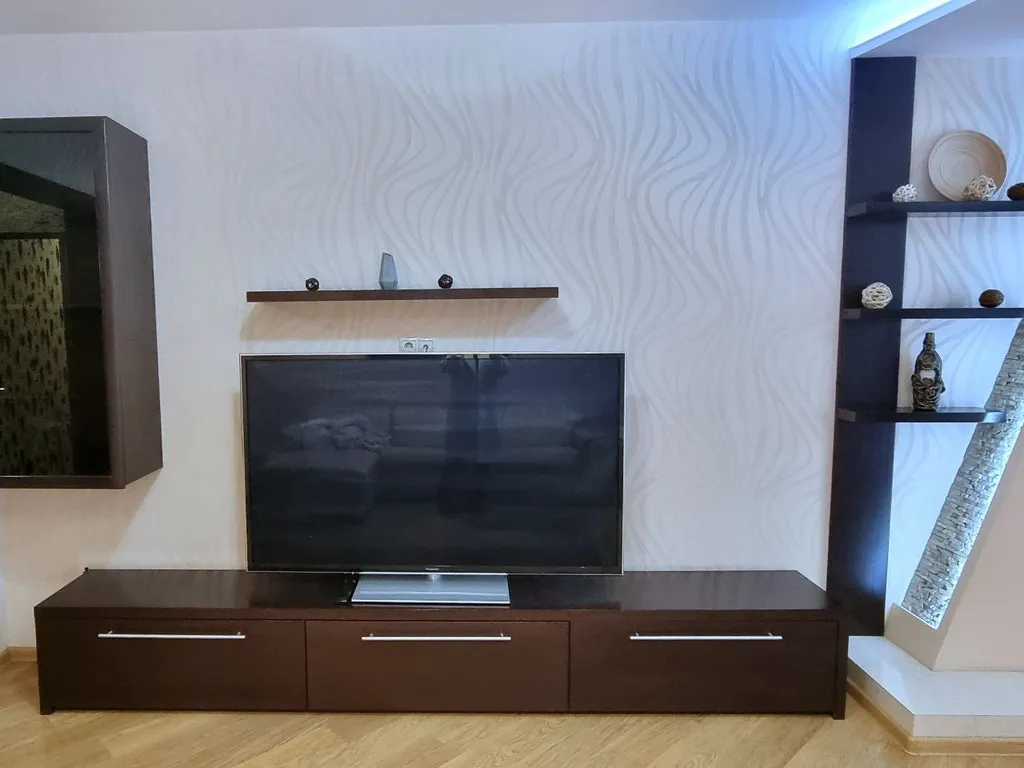 Современная 4-комн. в 10 мин пешком до МВДЦ Сибирь