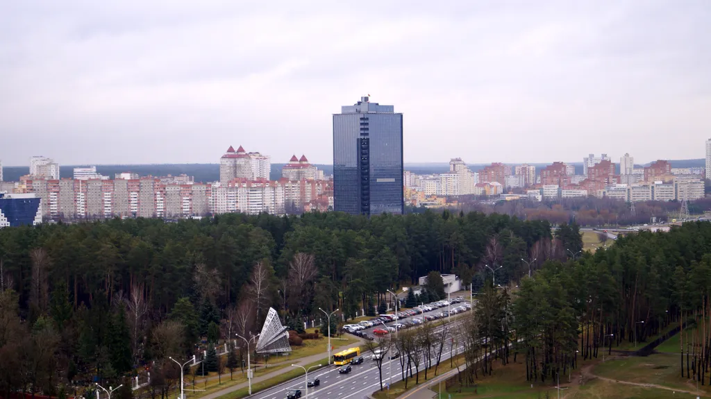 Квартира 2-х кмн квартира с панорамным видом на Минск и закрытой парковкой — Минск