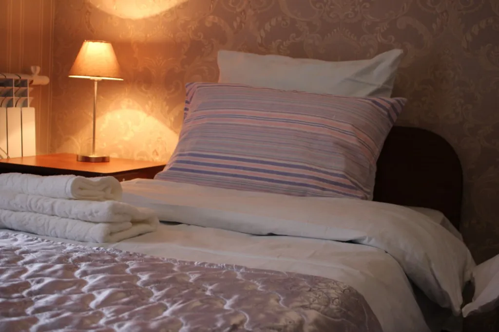 Квартира Трехместный номер с 3 отдельными кроватями и балконом — аренда посуточно в Астрахань