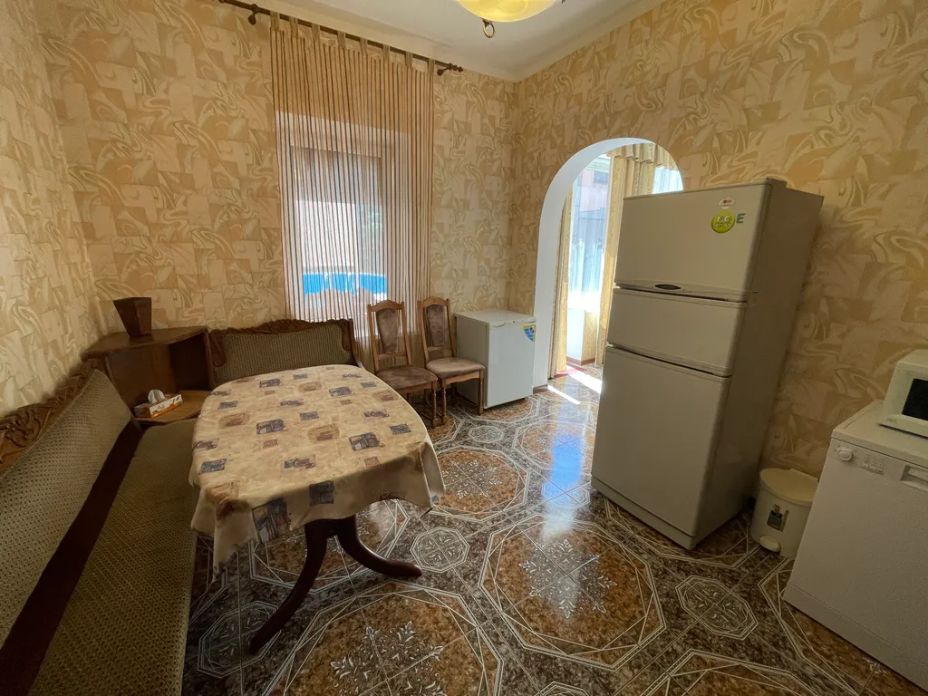 Шикарный коттедж с бассейном