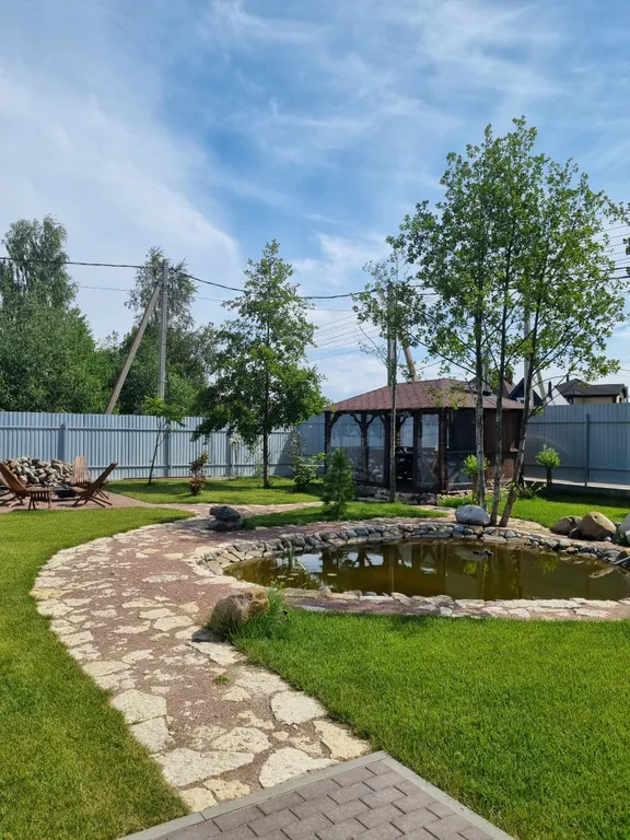 Дом-коттедж у Ладожского озера