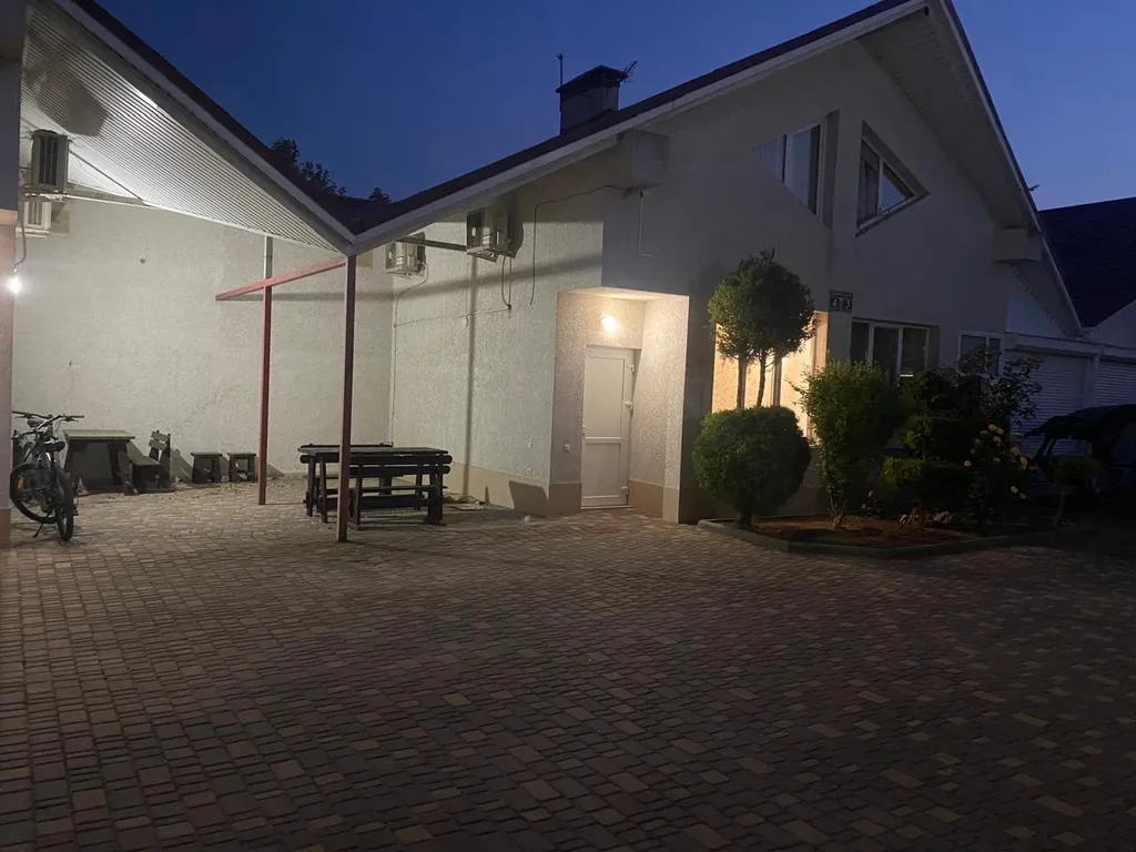 Уютный коттедж-таунхаус