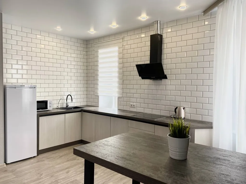 Яркая студия в апарт-отеле Кристалл!