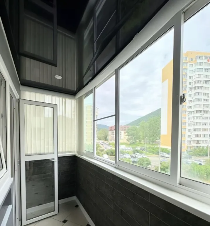 Квартира Квартира Шикарная трёхкомнатная для большой семьи — Лазаревское