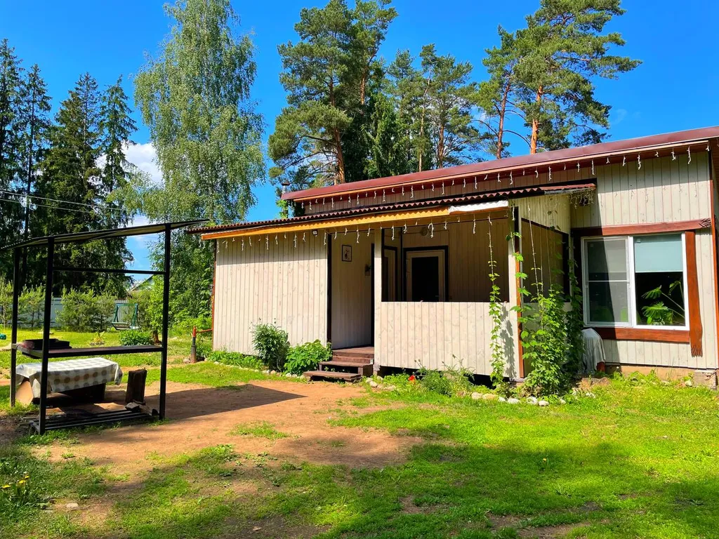 Коттедж в 100 метрах от озера