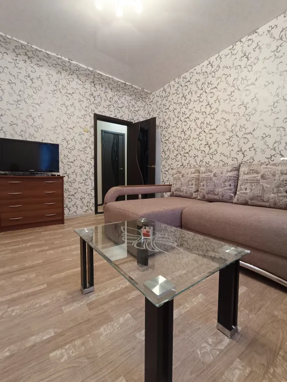 Двухкомнатная квартира в центре — аренда посуточно в Комсомольск-на-Амуре