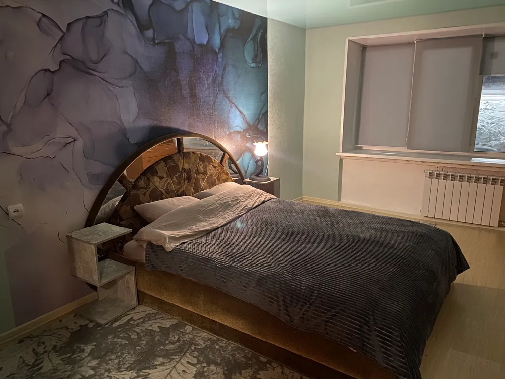 Квартира с удачным расположением и видом на горнолыжный склон — аренда посуточно в Кировск