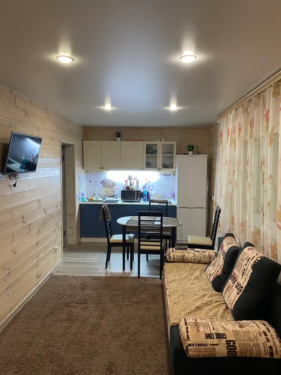 Уютный дом с прекрасным садом, лесом и рекой