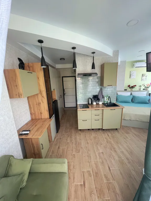 Апартаменты с террасой 60 м2 собственным бассейном, 3 минуты до пляжа