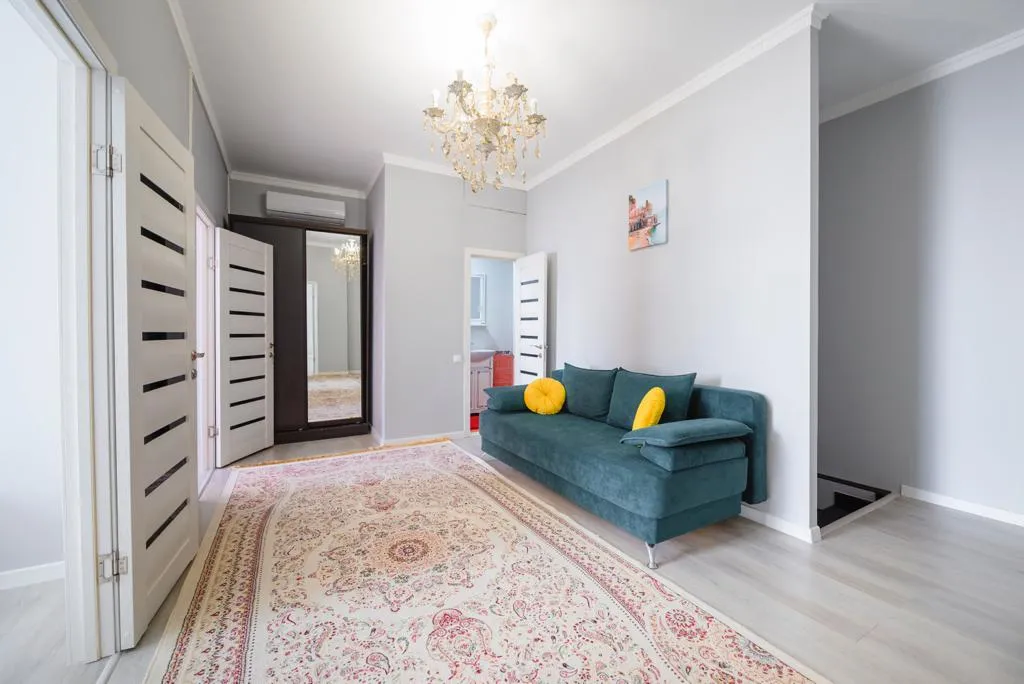 Уютный дом в центре Алматы