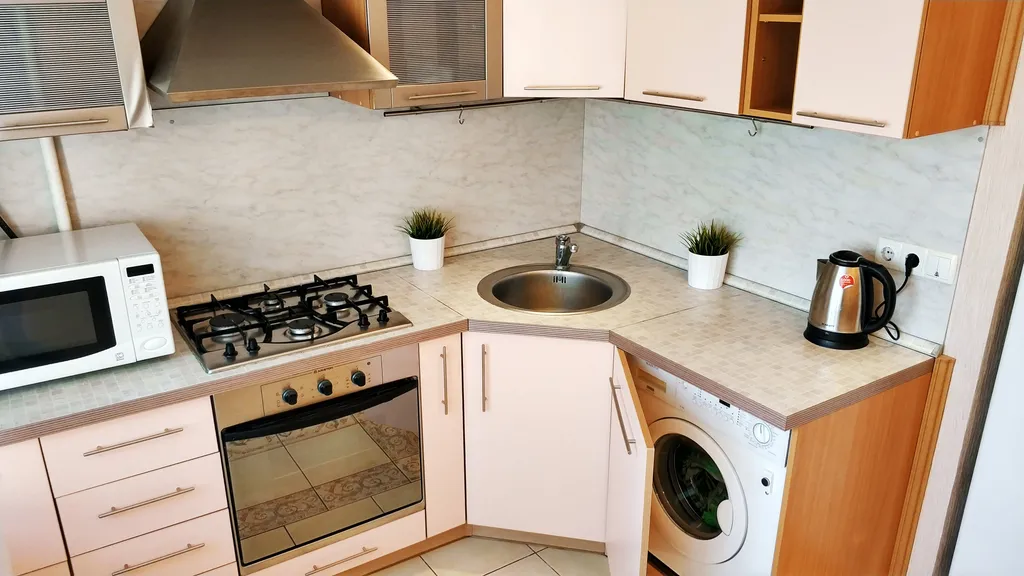 Большая и чистая квартира с евроремонтом